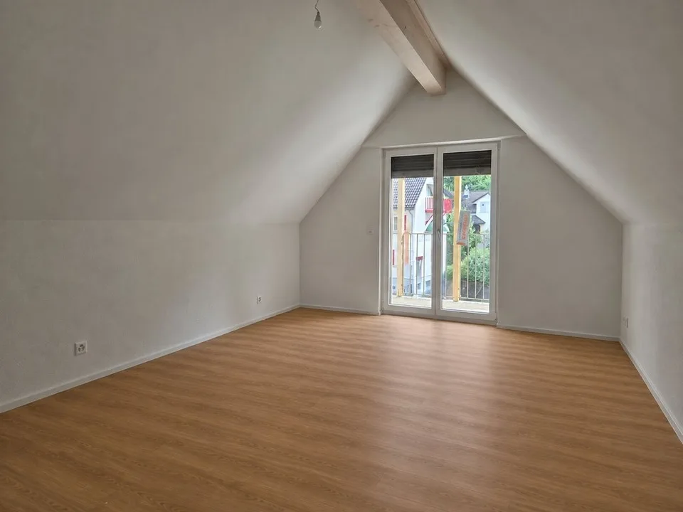 Moderne 2.5-Zimmer Maisonettewohnung