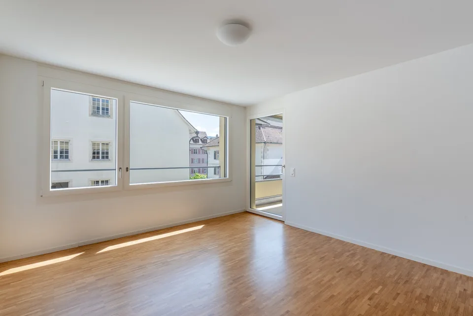 Appartamento di 2 camere luminoso con balcone nel centro di Delémont