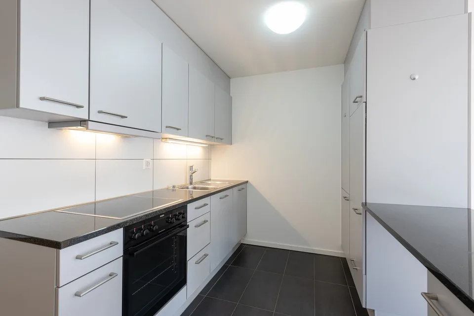 Appartamento di 2 camere luminoso con balcone nel centro di Delémont