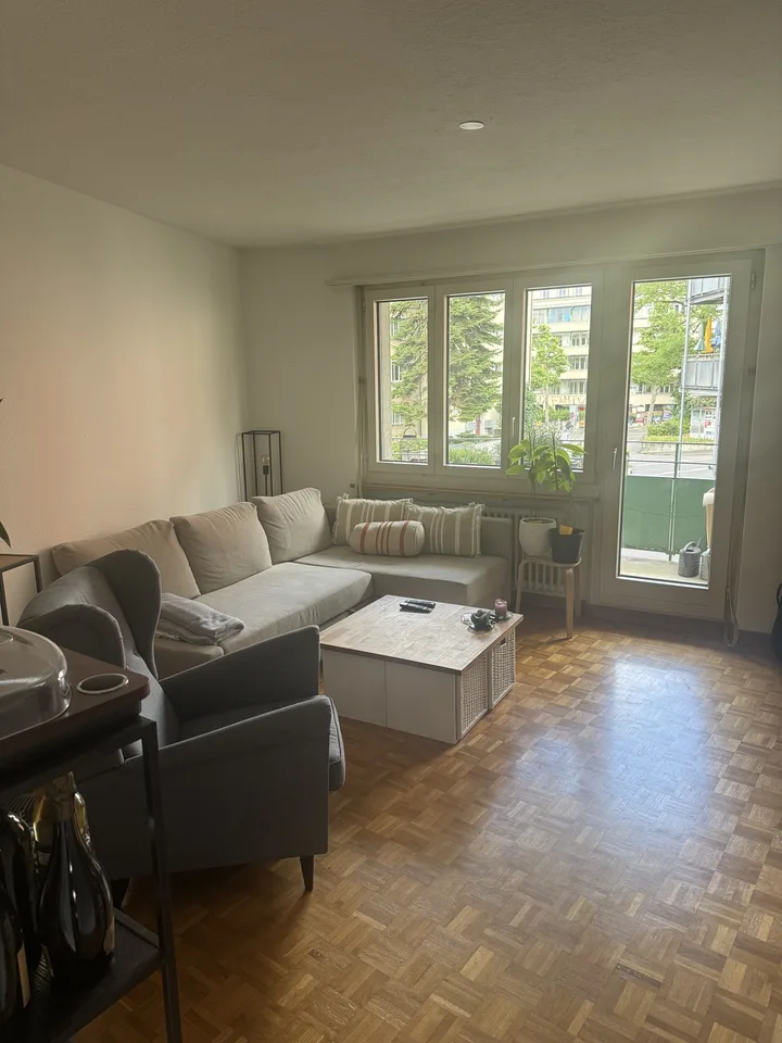 Möblierte Wohnung oder zwei einzelne WG Zimmer für 3 Monate