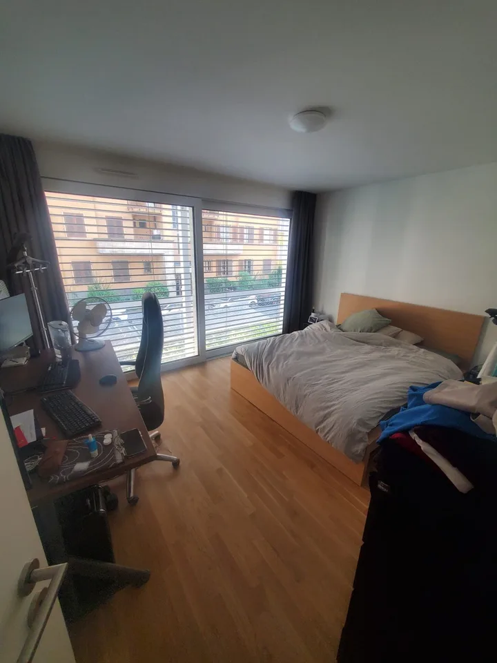 REPRISE DE BAIL - Bel appartement rénové de 3 pièces situé au bord du lac