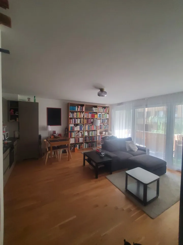 REPRISE DE BAIL - Bel appartement rénové de 3 pièces situé au bord du lac