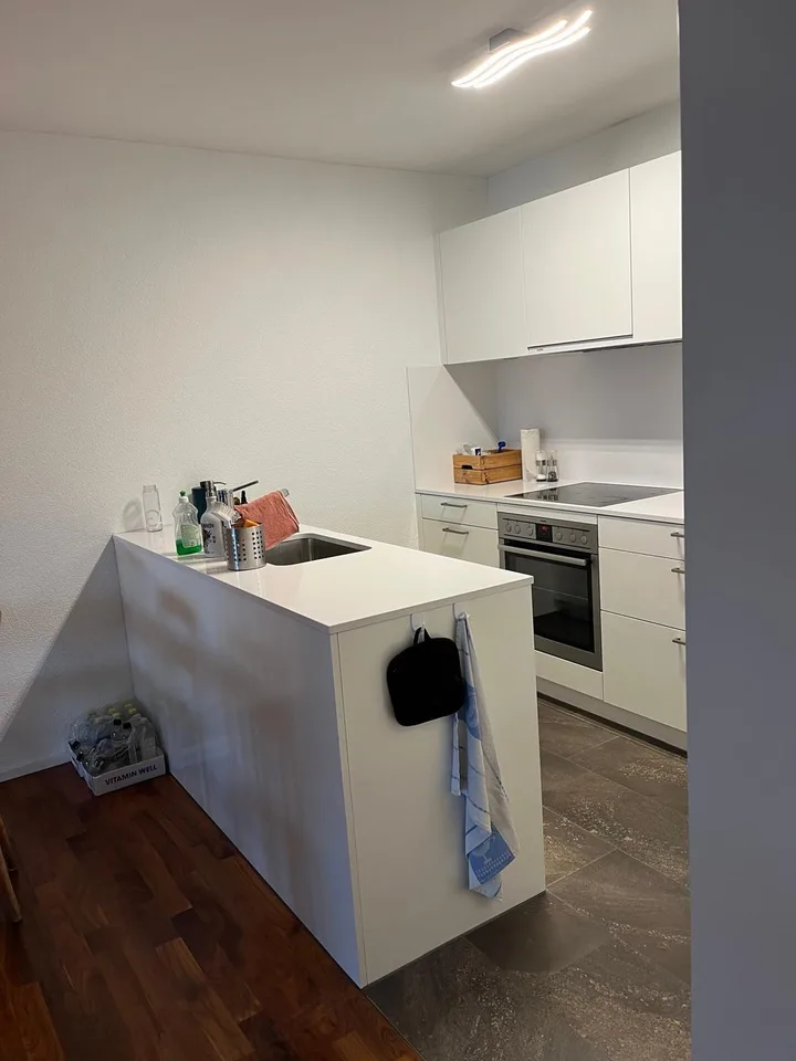 Moderne 3.5-Zimmer-Wohnung mit grossem Balkon & Garagenparkplatz in Chur