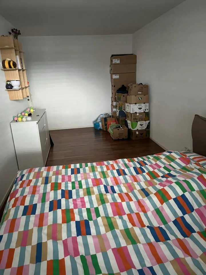 Moderne 3.5-Zimmer-Wohnung mit grossem Balkon & Garagenparkplatz in Chur