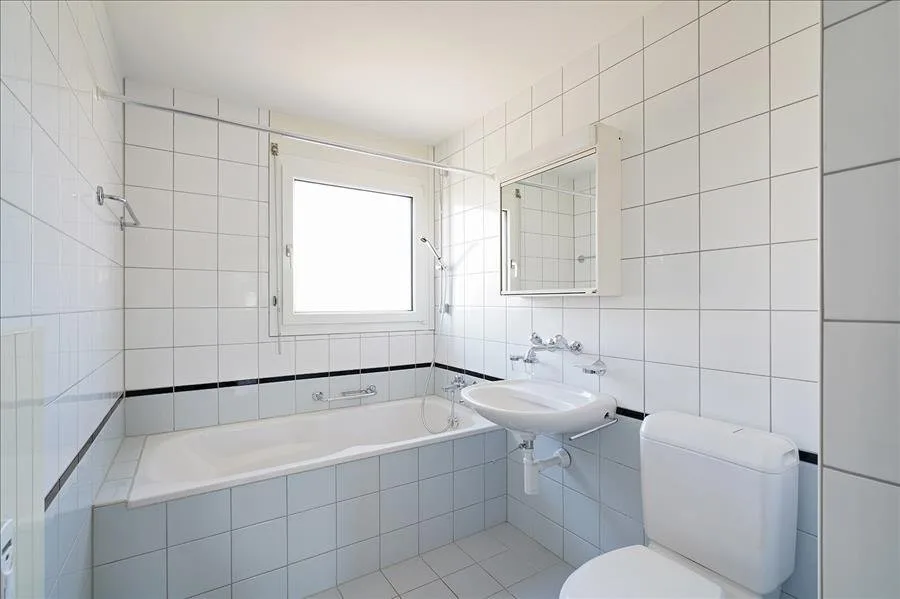 In un quartiere suburbano vivace - la tua ricerca di appartamento finisce qui!