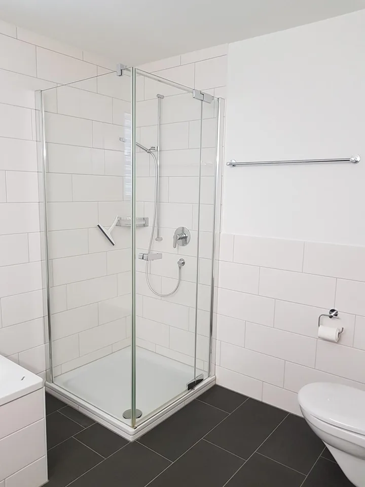 Moderne Wohlfühloase mit unverbaubarer Weitsicht: 4.5-Zimmer-Wohnung im Zürcher Unterland
