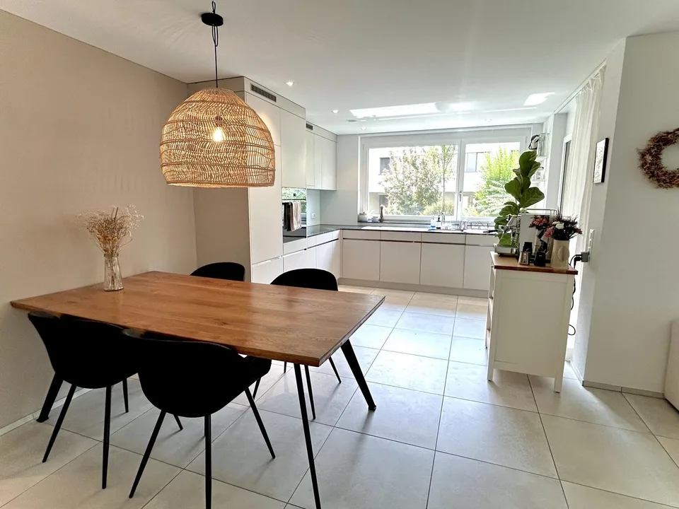 Helle, möblierte 3.5-Zimmer-Wohnung in Thalwil zur Untermiete (November 2026 bis Ende Februar 2027)