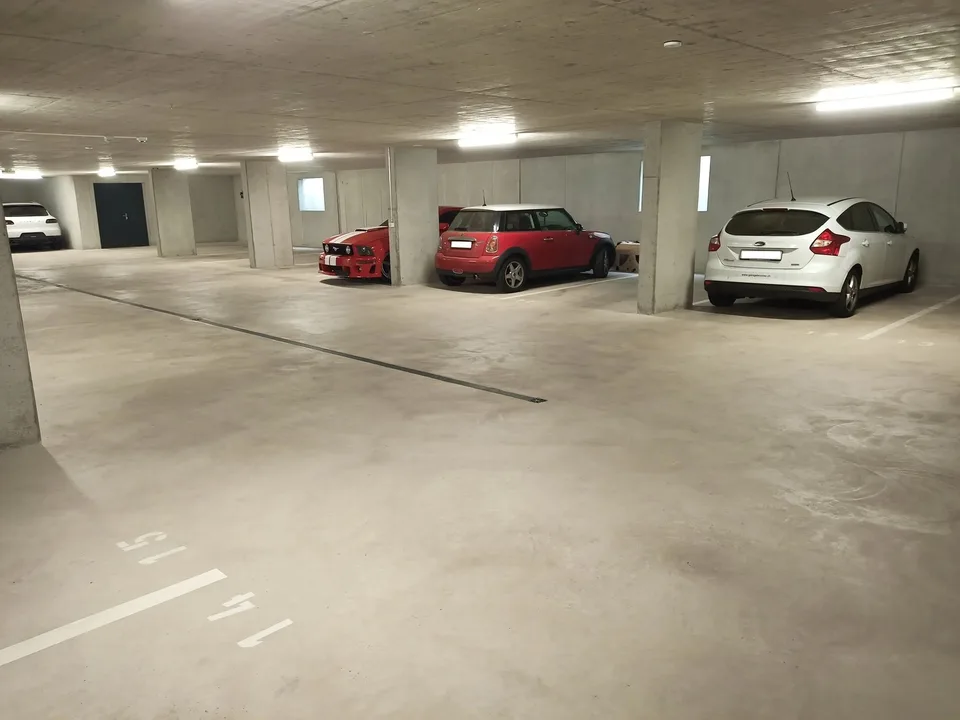 Tiefgaragen Parkplatz in Eschenbach SG