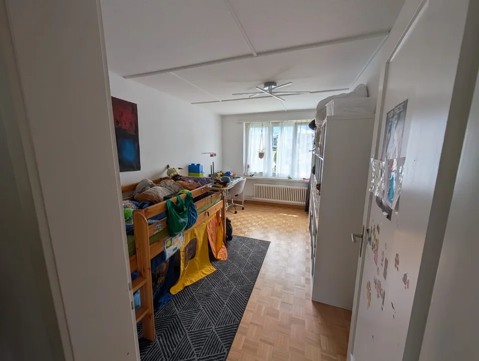 Sonnige 3 Zimmer mit 2 ausgebauten Mansardenzimmer im 2. Stock in Alpnach zu vermieten