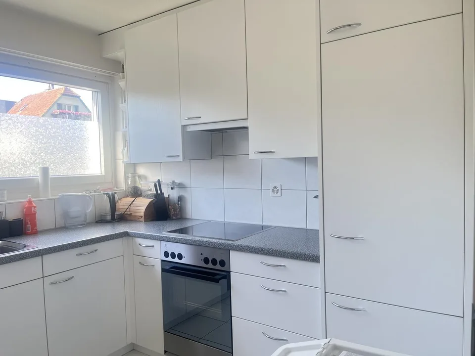 Cozy 3.5-room apartment with balcony in Urdorf – available immediately!