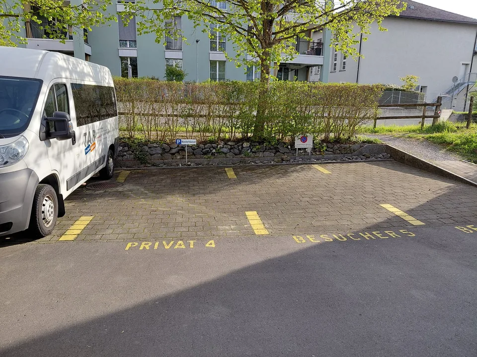 Autoparkplatz zu vermieten