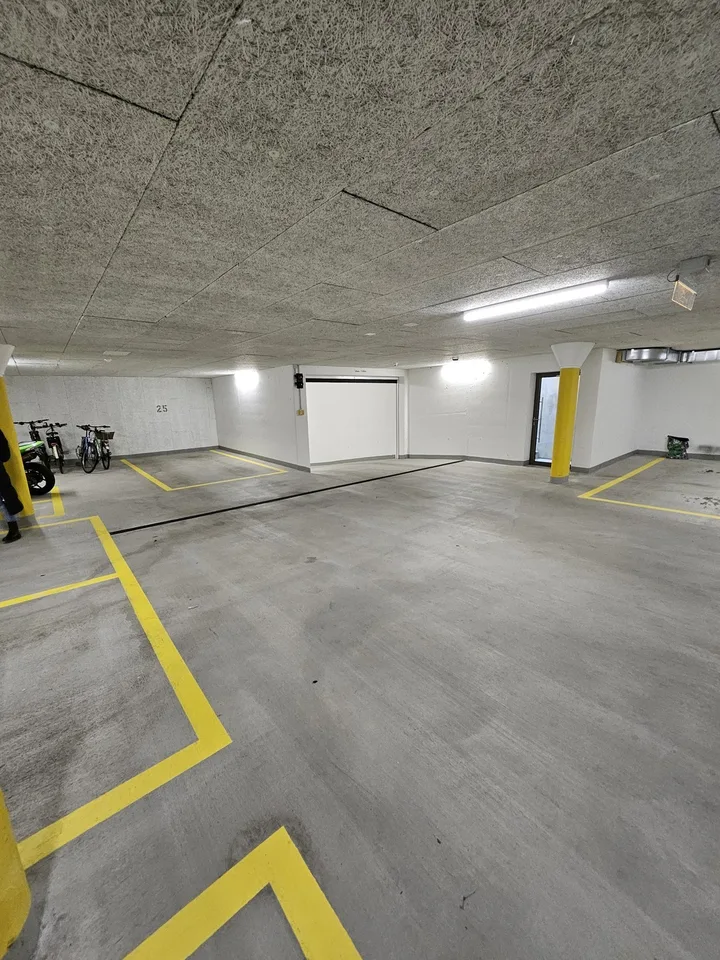 Einstellplatz in Tiefgarage zu vermieten