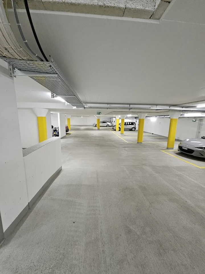 Einstellplatz in Tiefgarage zu vermieten