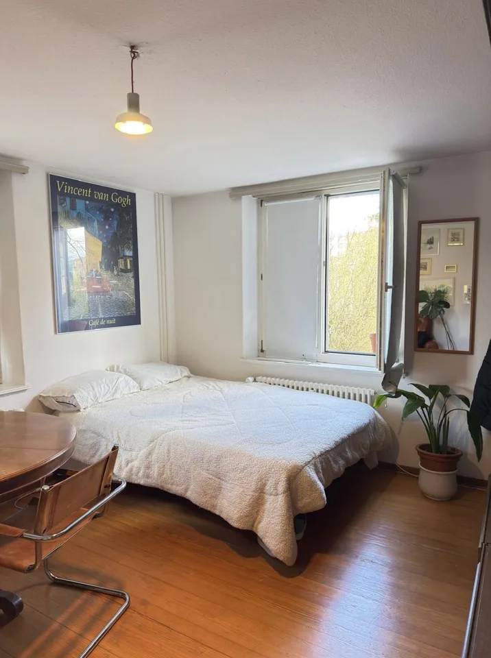 For 4 people! Spacious and bright, fully furnished 120 m² apartment