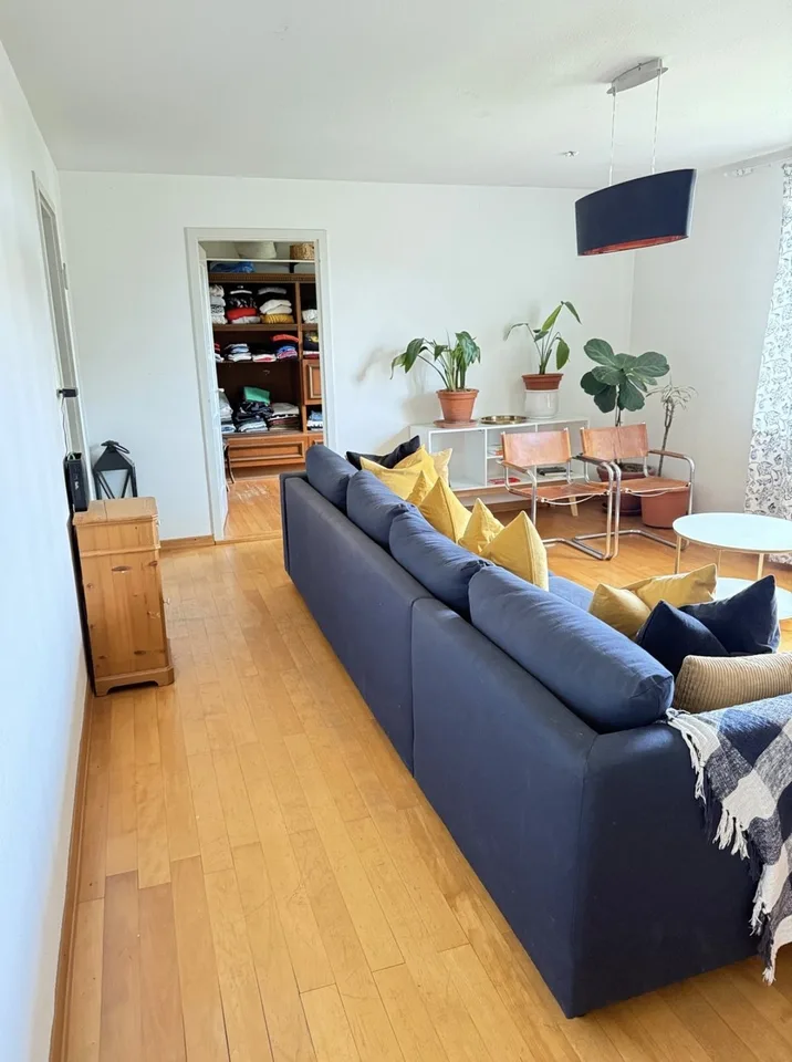 For 4 people! Spacious and bright, fully furnished 120 m² apartment
