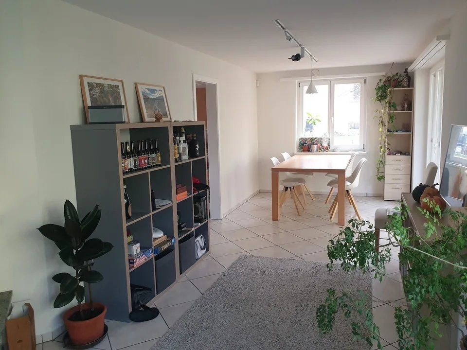WG Zimmer in Einfamilienhaus mit Garten