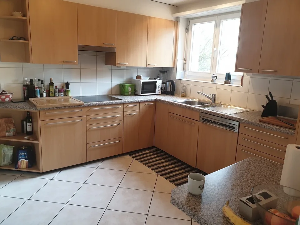 WG Zimmer in Einfamilienhaus mit Garten