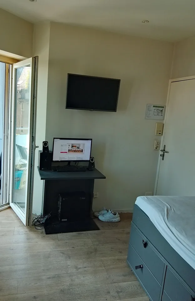 Schöneggplatz 9, 8004 Zürich - CHF 1’350 inkl. NK pro Monat