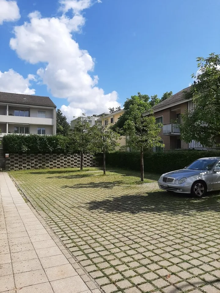 Aussen-Abstellplätze zu vermieten