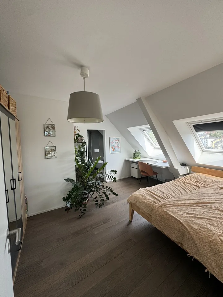 3er WG sucht neue Mitbewohnerin (w)!