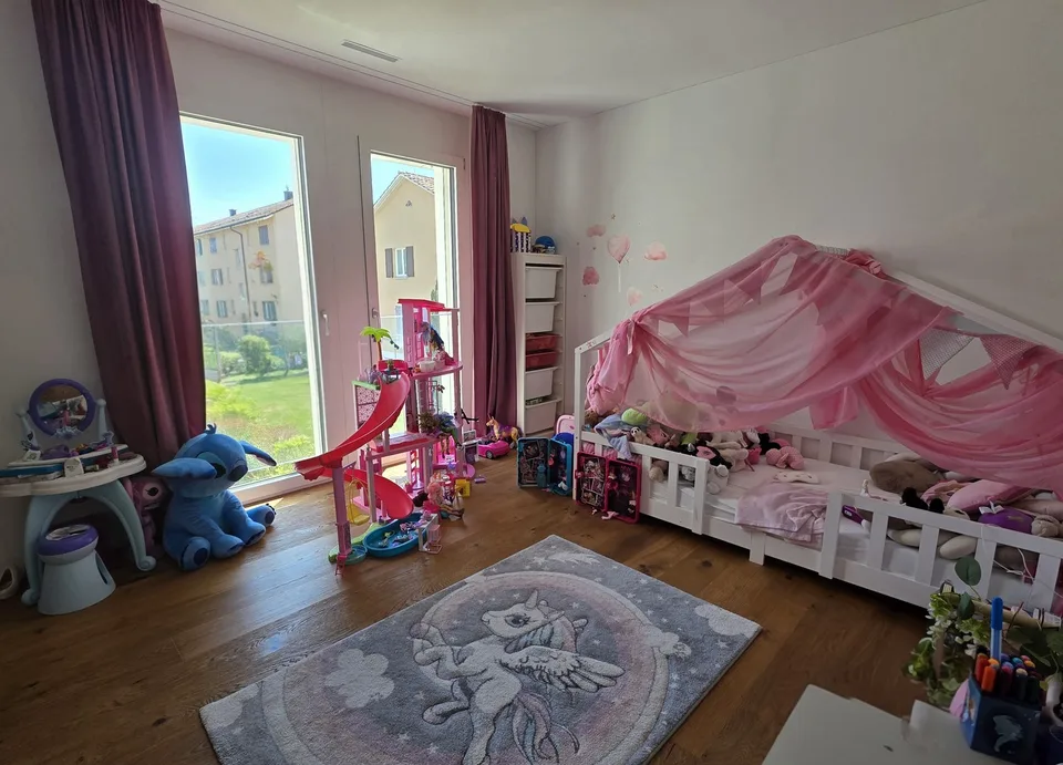 Moderne Wohnung im Eigentumsstandard