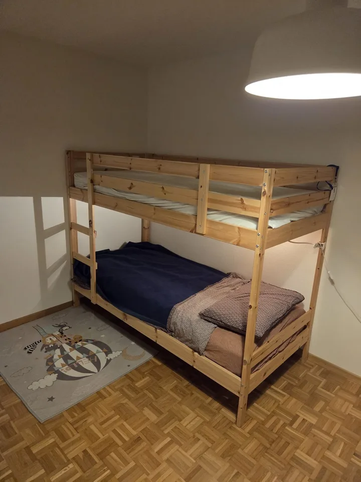 Room for rent in shared apartment – Höngg district (Zurich)