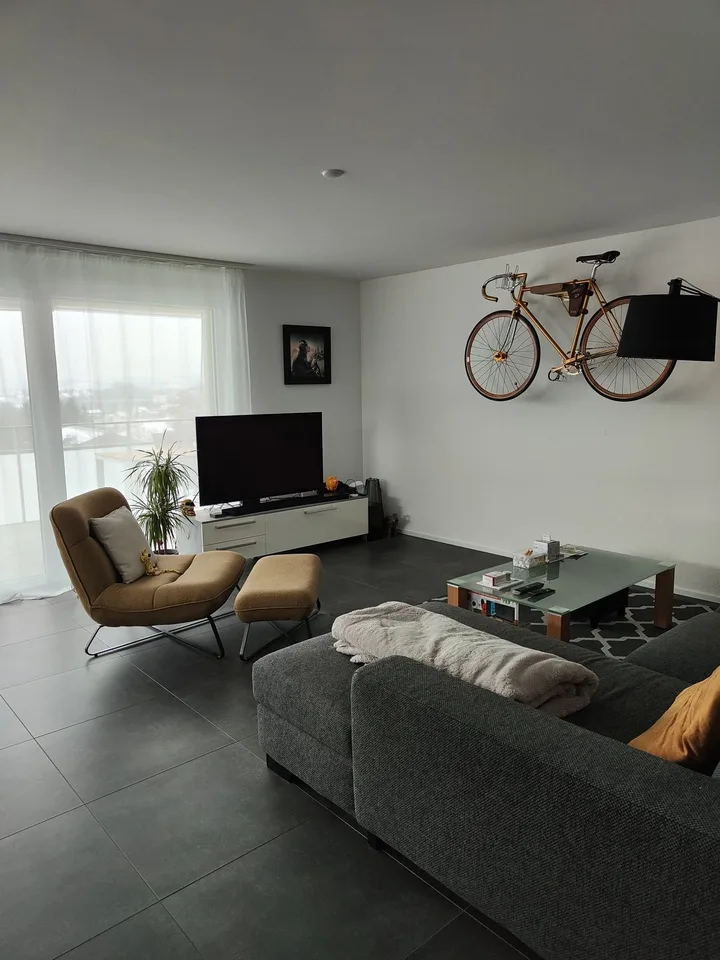Grand 3.5 pces de 88m2 dans immeuble récent