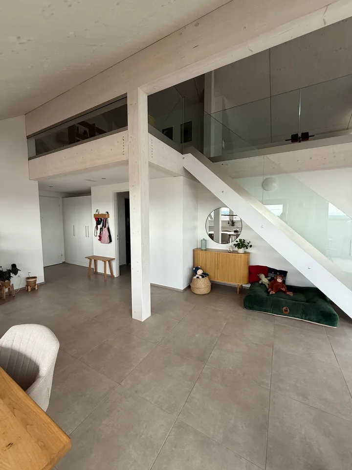 Moderne 4.5 Zimmer Maisonette (111 m²) | Neubau 2025 | Sofort verfügbar
