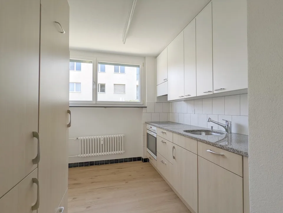 Helle geräumige 3-Zimmer Wohnung in Sissach