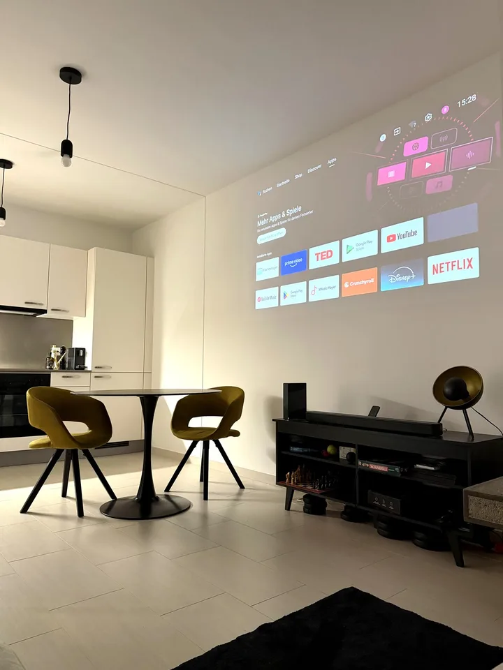 Appartamento arredato di 2.5 locali con balcone, subaffitto per 3 mesi, Lugano