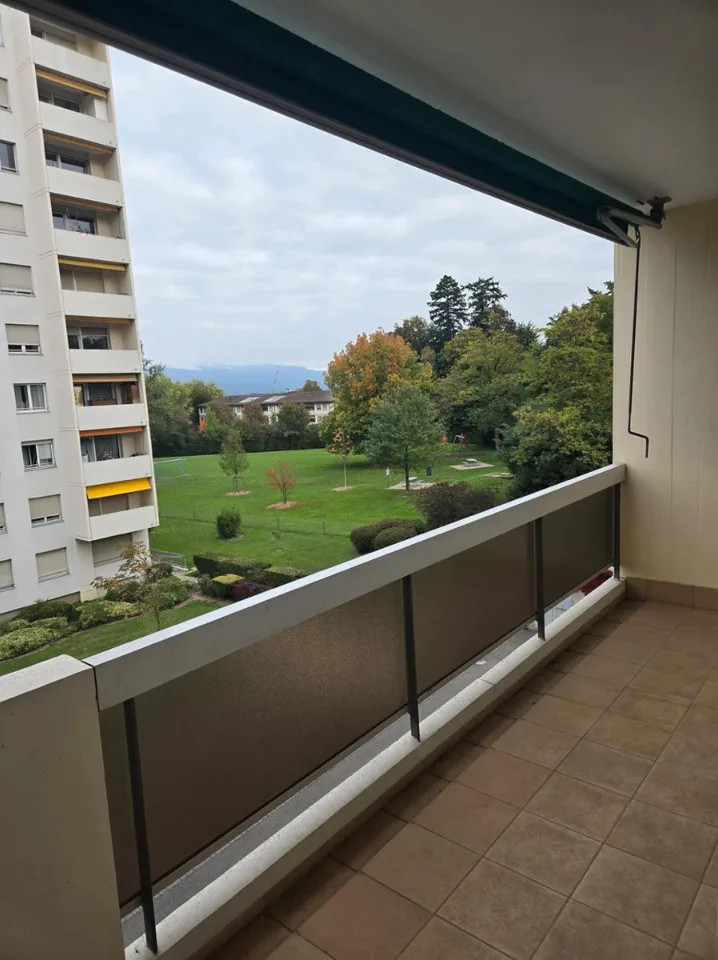 Appartement de 3 pièces au 3ème étage situé à Grand Saconnex 1218