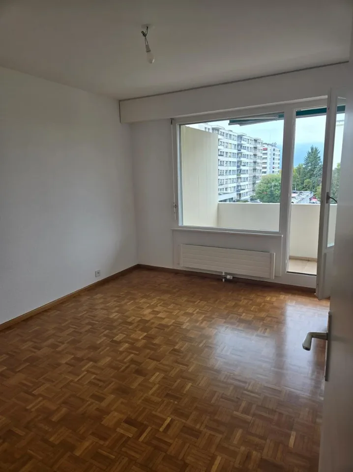 Appartement de 3 pièces au 3ème étage situé à Grand Saconnex 1218