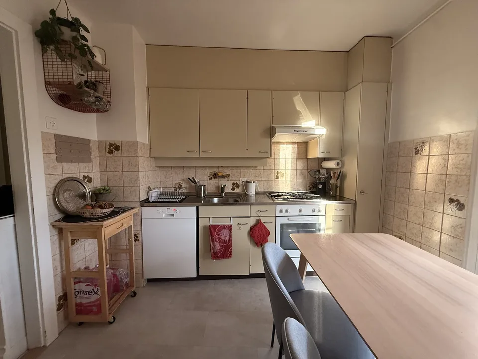 Sous-location chambre (14m2) dans un 3p