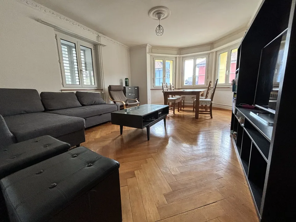 Furnished room in a 3-Rooms apartment (10 min. from City Center)