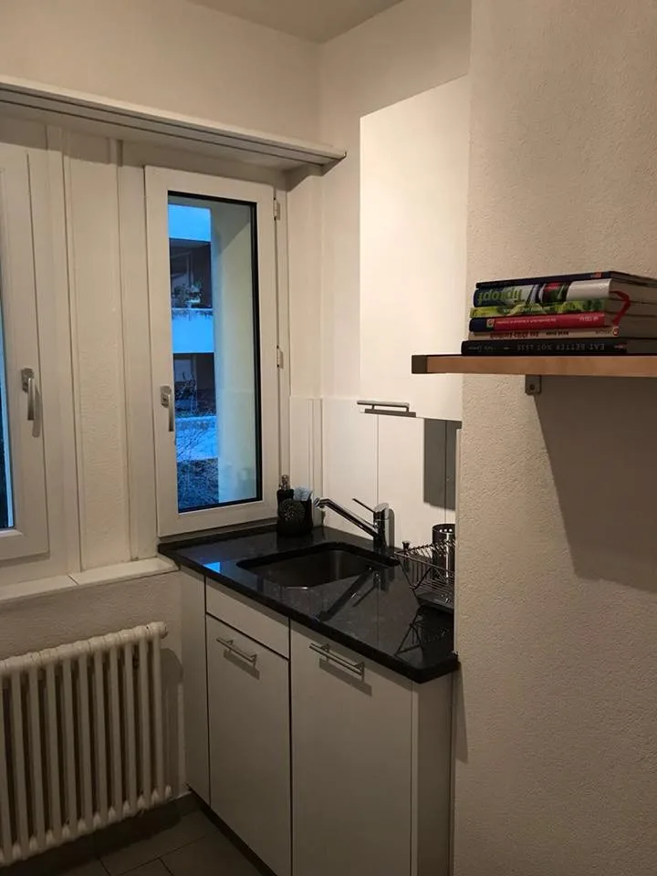 Furnished room in a 3-Rooms apartment (10 min. from City Center)