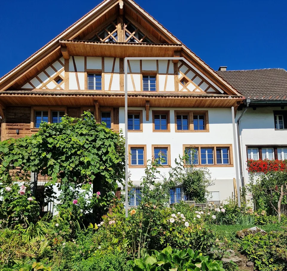 3er WG in liebevoll renoviertem historischem Haus in Hausen am Albis