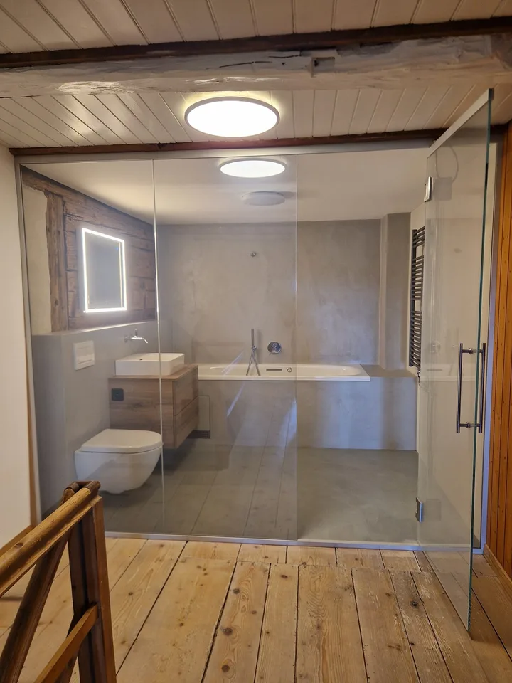 3er WG in liebevoll renoviertem historischem Haus in Hausen am Albis