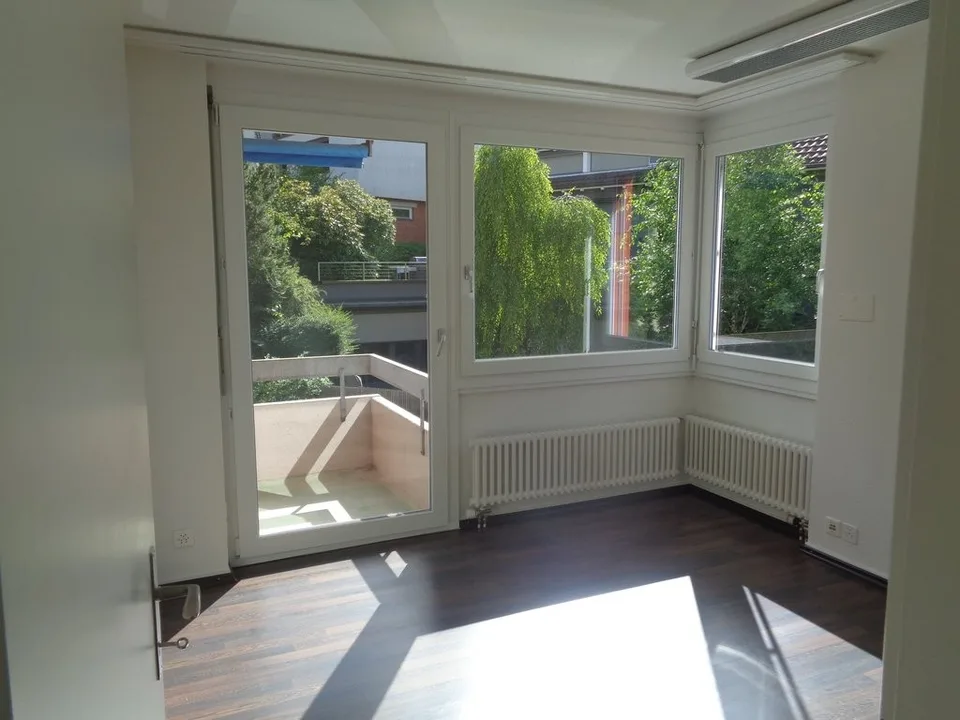 140m2 Büro oder Praxis-Räumlichkeiten an guter Lage zu vermieten