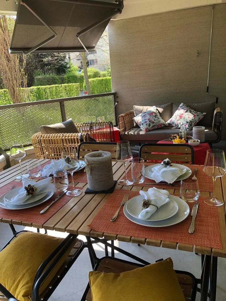 Minergie Flat in Lindenplatz with Private Parking, 50-100 meters to Everything!