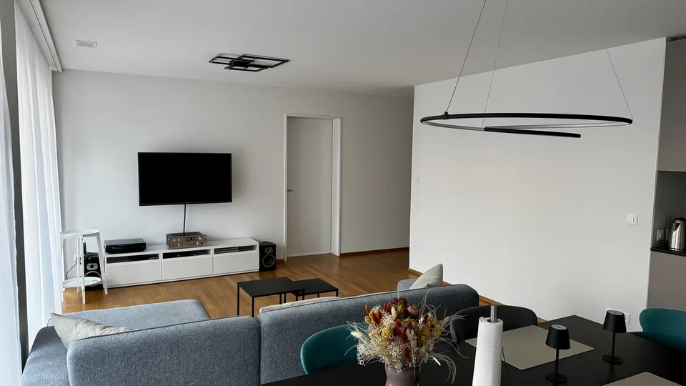 Möblierte 4.5-Zimmer-Wohnung in Bülach (20min von Zürich HB)