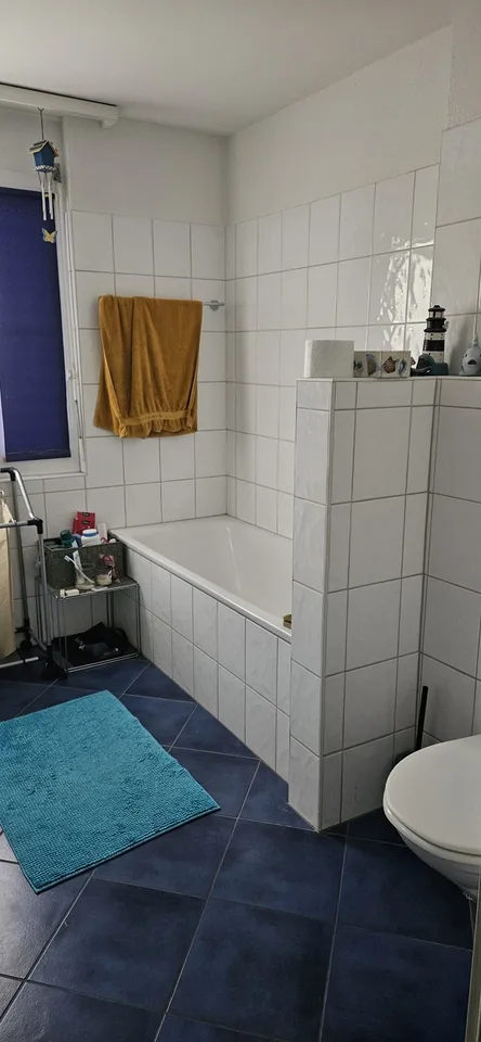 WG-Zimmer in Reihen-Eckeinfamilienhaus