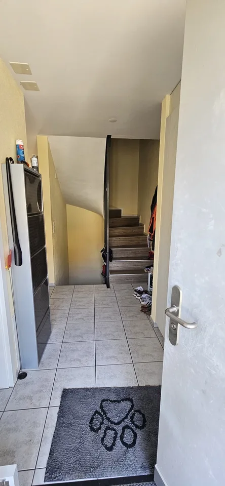 WG-Zimmer in Reihen-Eckeinfamilienhaus