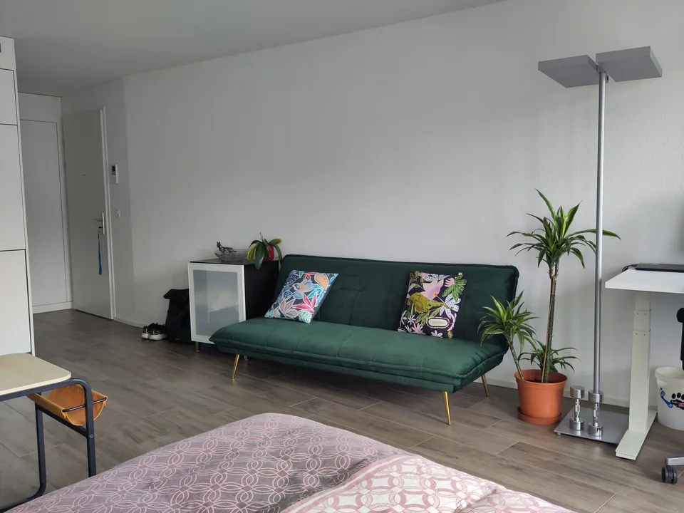 Temporäre 1,5 Zimmerwohnung beim Bahnhof Stettbach
