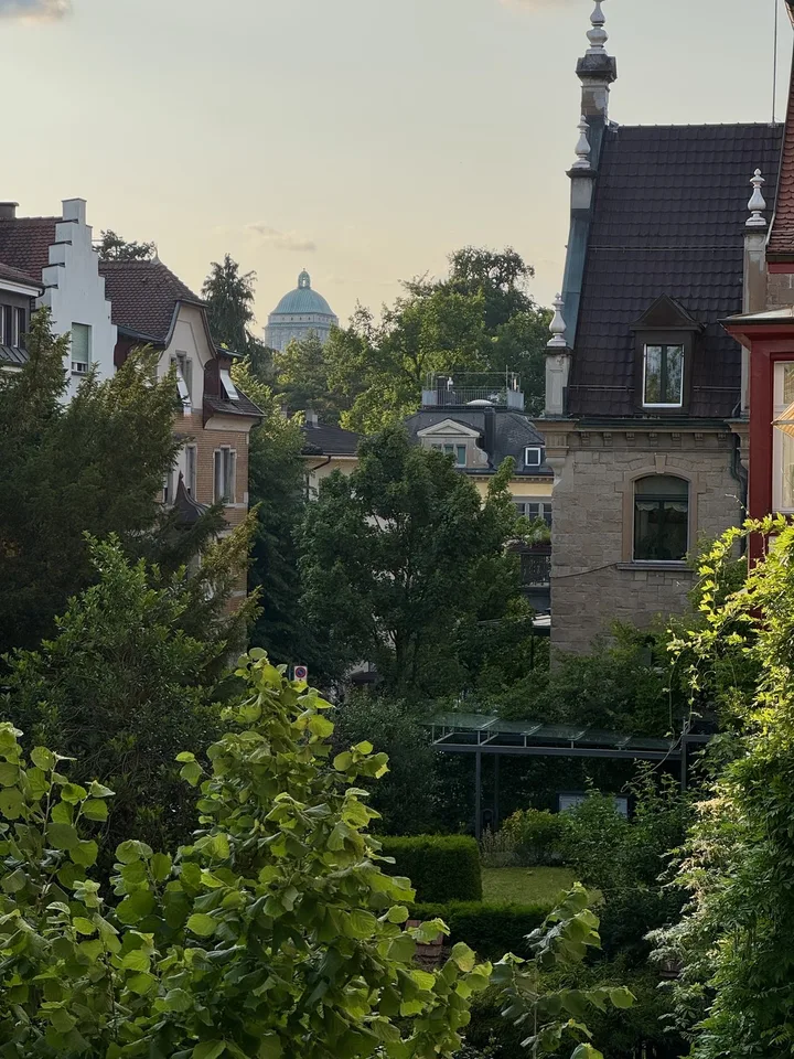Le Chateau - Hottingen