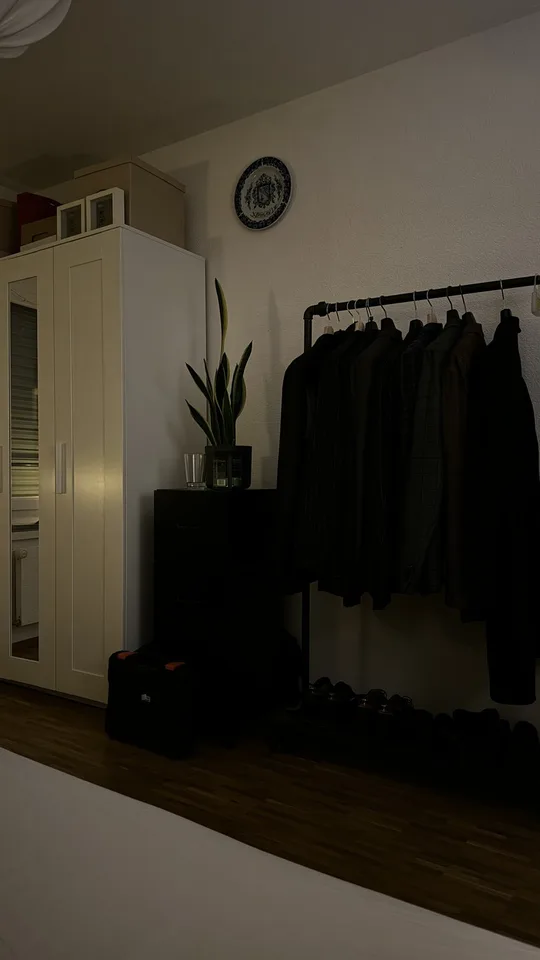 Helles Zimmer in grosszügiger 3er-WG – 106 m², grosser Balkon & top angebunden
