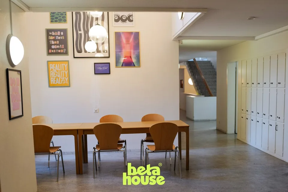 Möbliertes Zimmer für Studierende - betahouse Co-Living Zürich (Zürichberg) - ab CHF 999 inkl. - ab sofort 🏠