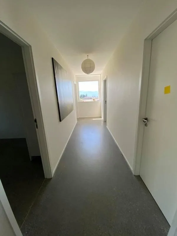 Grande chambre dans une super coloc au nord de Lausanne
