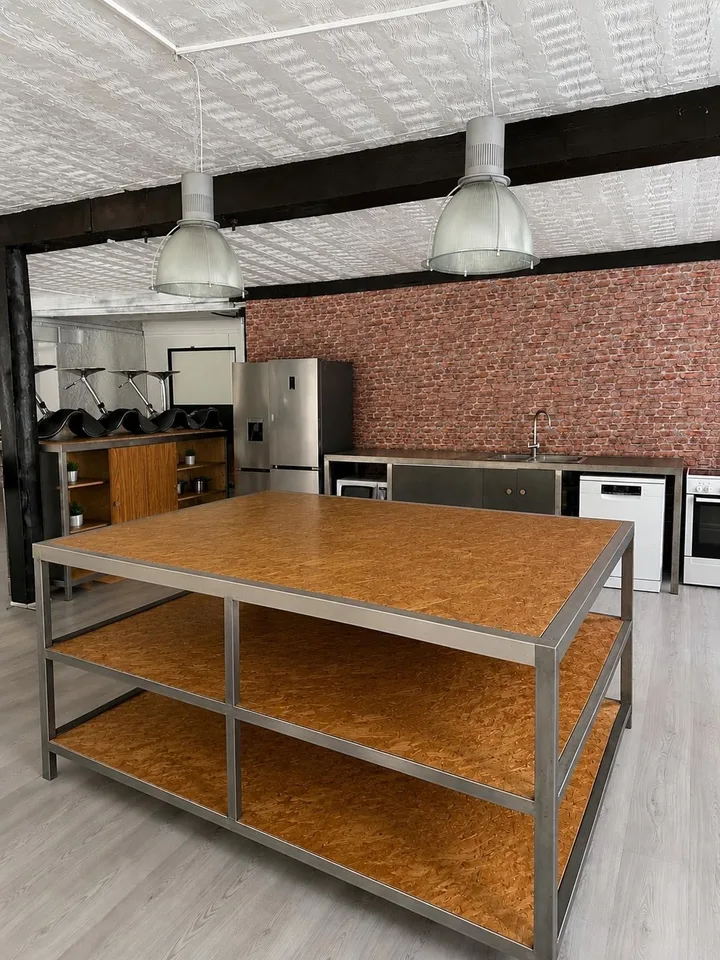 Loft de 200 m2 au rez-de-chaussée
