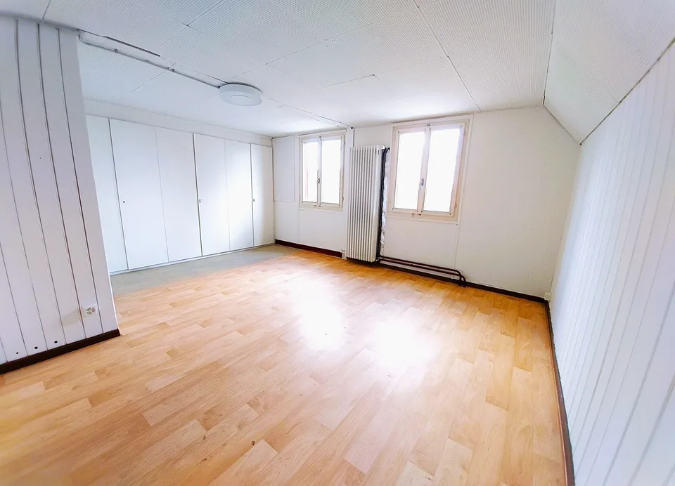 Charmante 4.5 Zi Wohnung auf dem Land mit Garten