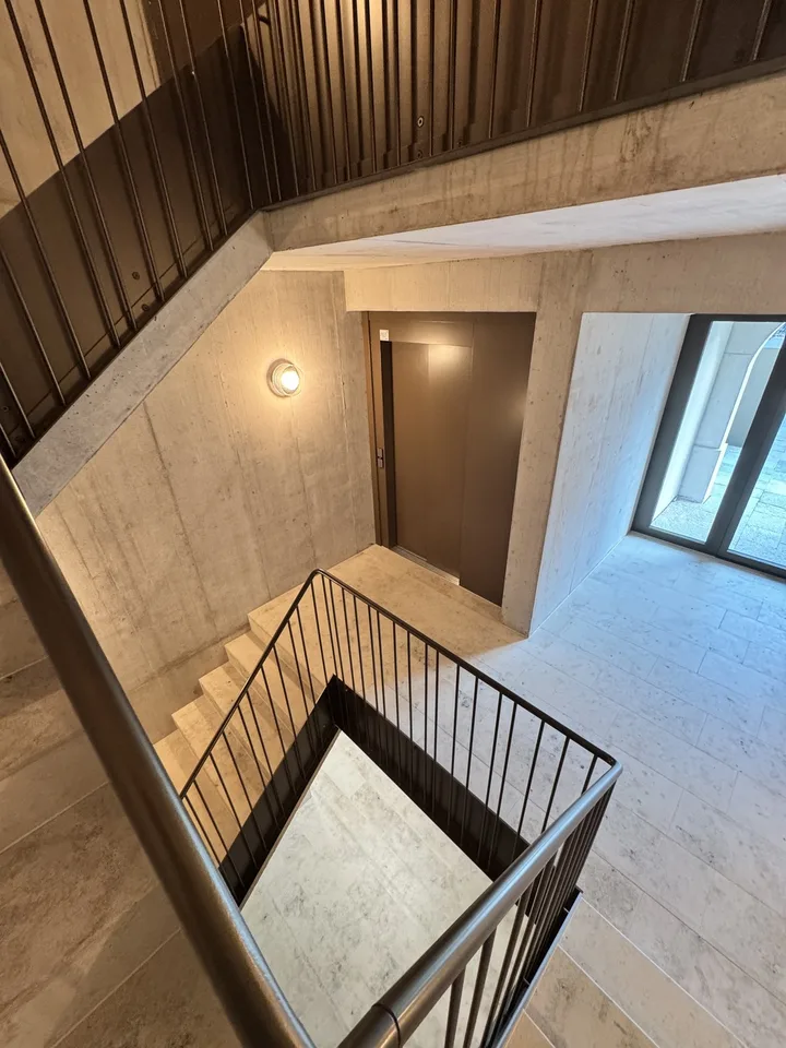 Newly built, first-occupancy 2.5-room attic apartment in Muttenz